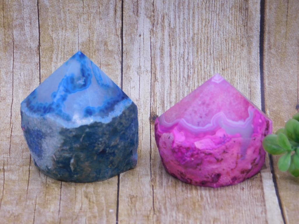 AGATE POINTS ROCK STONE LAPIDARY SPECIMEN: WELCOME TO HATMAN AUCTIONS! SPECIAL NOTICE: Please see photos for measurements and descriptions. ***Yes, we have in house shipping with MANY REPEAT CUSTOMERS because of our streamlined service. ****We