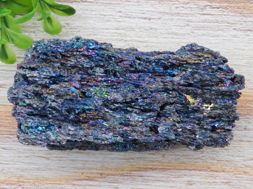 CARBORUNDUM ROCK STONE LAPIDARY SPECIMEN: WELCOME TO HATMAN AUCTIONS! SPECIAL NOTICE: Please see photos for measurements and descriptions. ***Yes, we have in house shipping with MANY REPEAT CUSTOMERS because of our streamlined service.