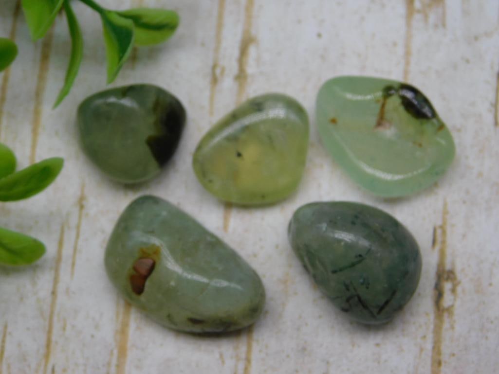 ROCK STONE LAPIDARY SPECIMEN - 2