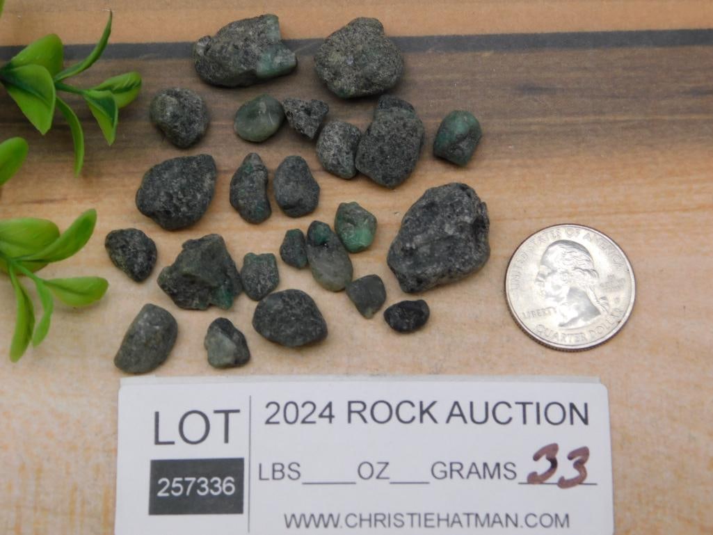 RAW EMERALD ROCK STONE LAPIDARY SPECIMEN - 3