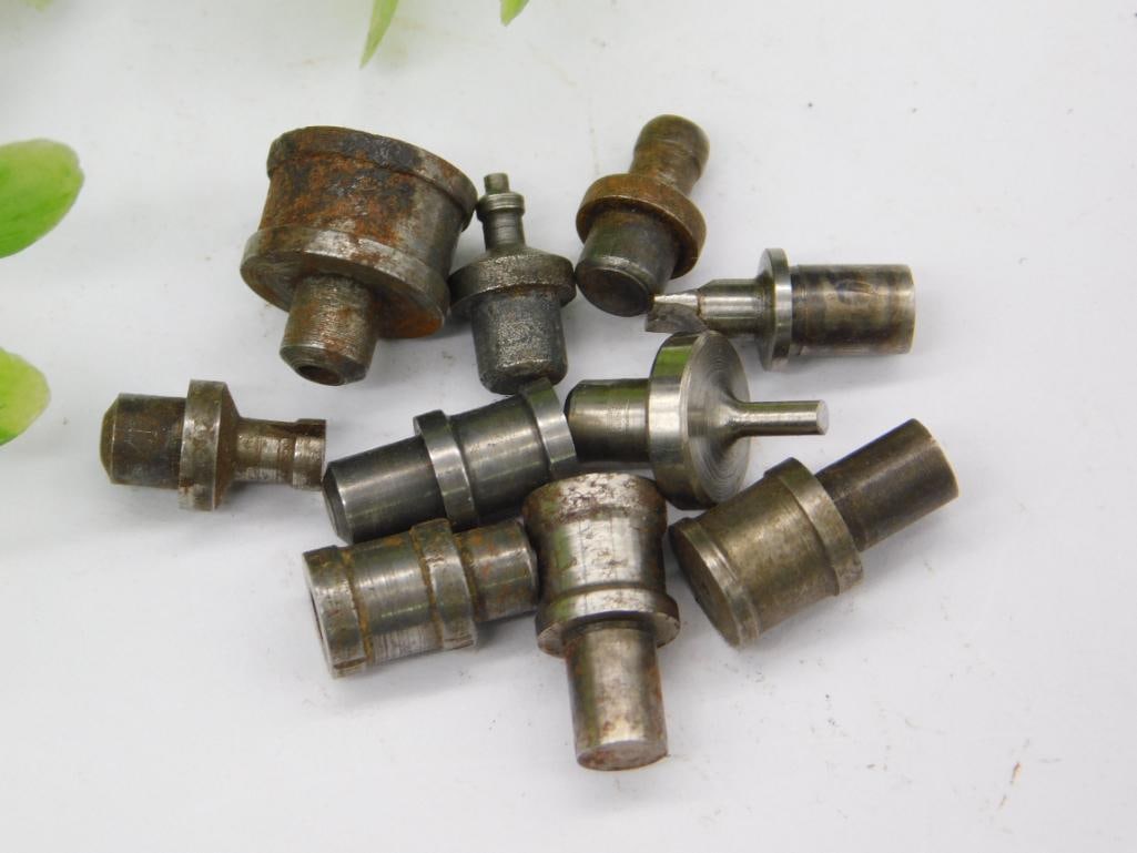 VINTAGE WATCHMAKER WATCHMAKING STUMP TOOLS 3023: Includes a mix of metal stump tools of varying shapes and sizes. Suitable for industrial applications or watchmaking projects requiring precision components. Made from durable metal materials for long