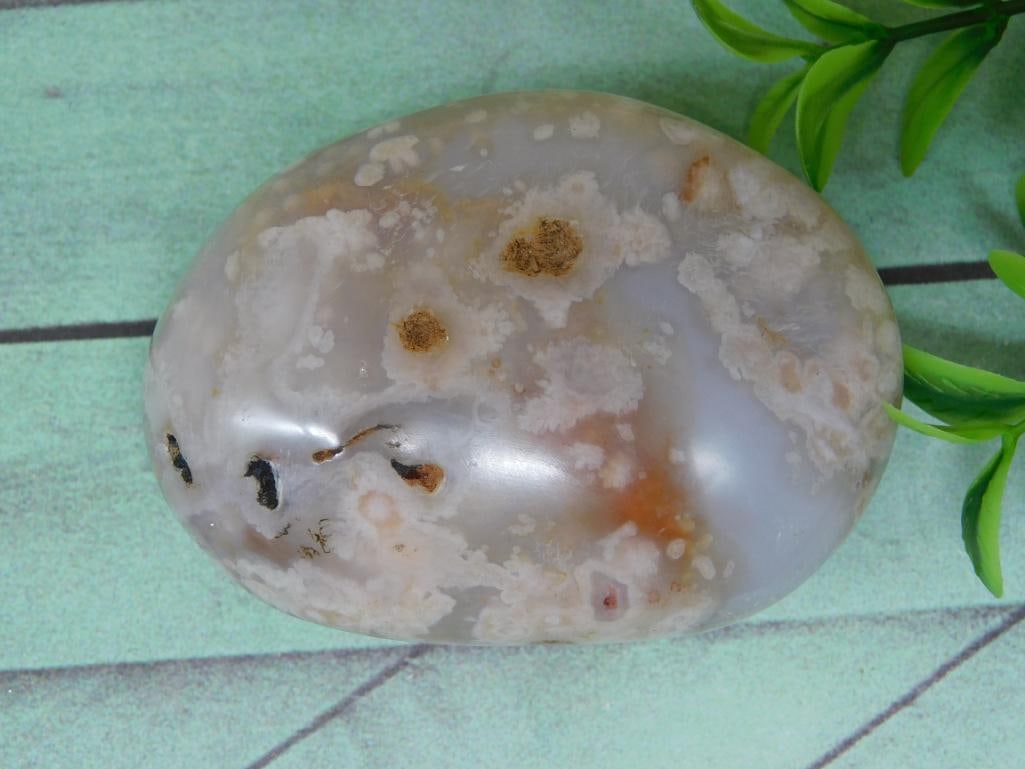 HATMANS FLOWER PETAL AGATE NATURAL STONE SPECIMEN FOR COLLECTORS (1 of 3)