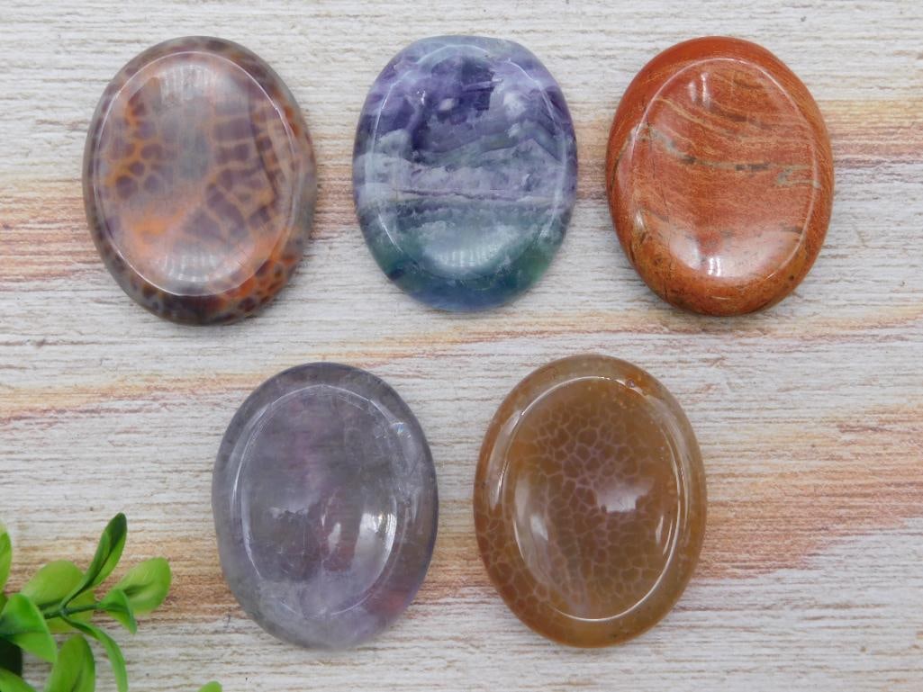 WORRY STONES NATURAL POLISHED STONE FOR COLLECTORS AND RELAXATION