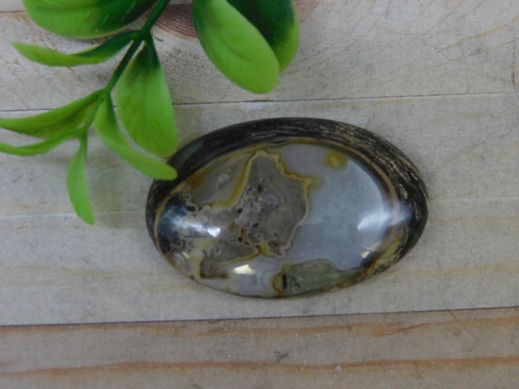 POLISHED CABOCHON ROCK STONE LAPIDARY SPECIMEN GEMSTONE DISPLAY OR JEWELRY PIECE