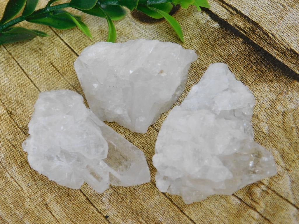QUARTZ ROCK STONE LAPIDARY SPECIMEN NATURAL CRYSTAL FOR METAPHYSICAL AND DISPLAY USE