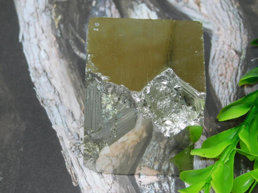 ILLUSTRIOUS PYRITE CUBE STONE LAPIDARY SPECIMEN - FOOL'S GOLD MINERAL DISPLAY