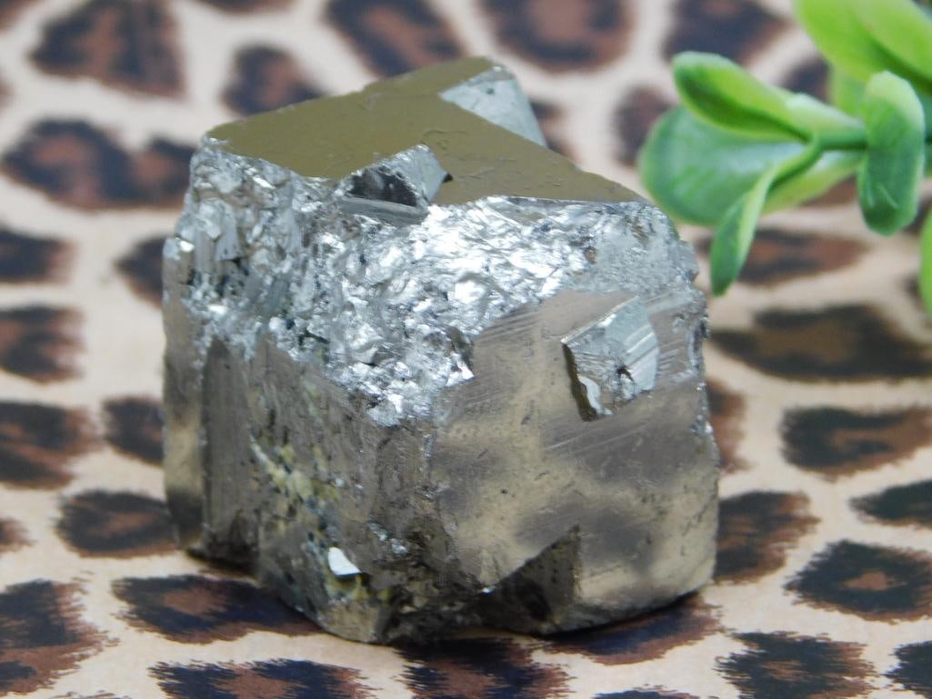 NATURAL CUBIC PYRITE STONE LAPIDARY SPECIMEN FROM SPAIN FOR MINERAL COLLECTORS