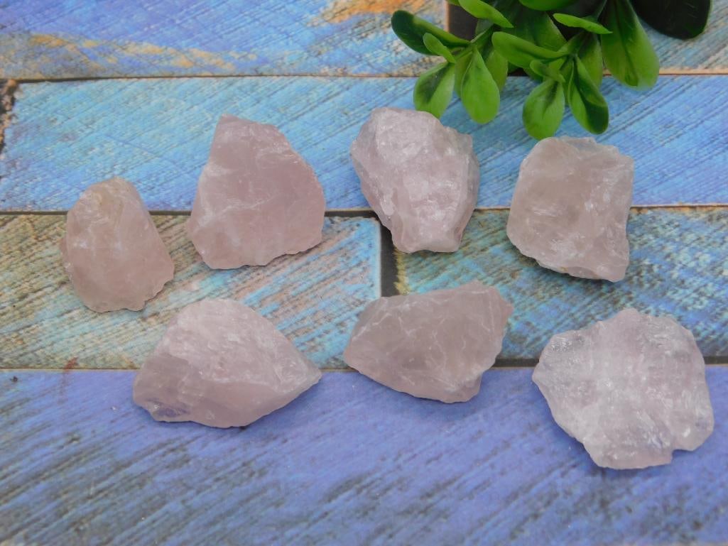 ROSE QUARTZ CRYSTAL ROCK LAPIDARY SPECIMEN - PINK MINERAL FOR COLLECTORS AND CRAFTERS
