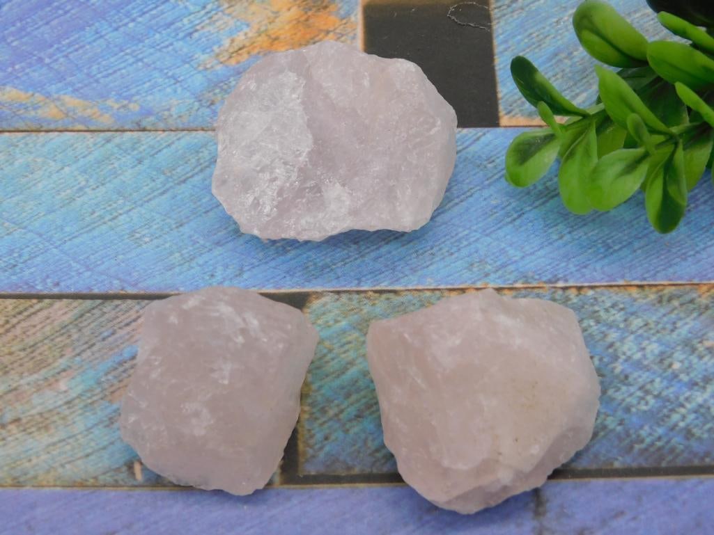 ROSE QUARTZ ROCK STONE LAPIDARY SPECIMEN - NATURAL PINK CRYSTAL HEALING STONE