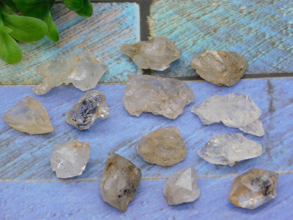 HERKIMER DIAMOND NATURAL CRYSTAL LAPIDARY SPECIMEN - DOUBLE TERMINATED QUARTZ COLLECTOR STONE: Known for their natural double-terminated points and brilliant clarity, Herkimer diamonds are a sought-after quartz variety among collectors and crystal enthusiasts. This specimen makes a nice additio