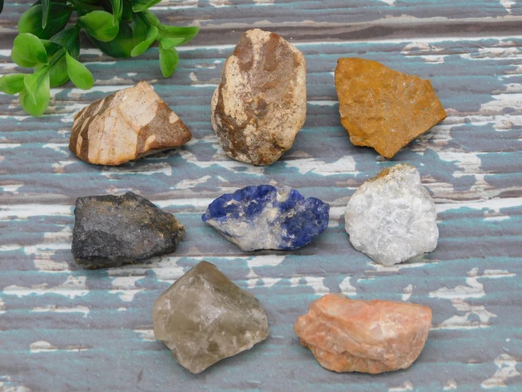 MIXED ROUGH ROCK STONE LAPIDARY SPECIMEN COLLECTOR GRADE CABBING TUMBLING ROUGH: This mixed rough rock lot offers natural material ready for the cutting wheel or tumbler, a great start for lapidary projects big or small. Collectors and rockhounds will enjoy sorting through this ra