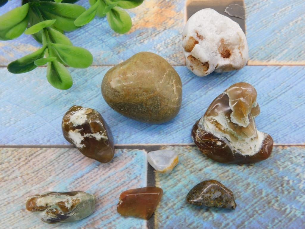 MIXED LOT ROCK STONE LAPIDARY SPECIMEN GROUP - ASSORTED CABBING ROUGH FOR COLLECTORS: A varied selection of natural rock and stone specimens gathered into one lot, great for collectors, hobbyists, or resellers wanting an assortment. Every piece adds something a little different to the 