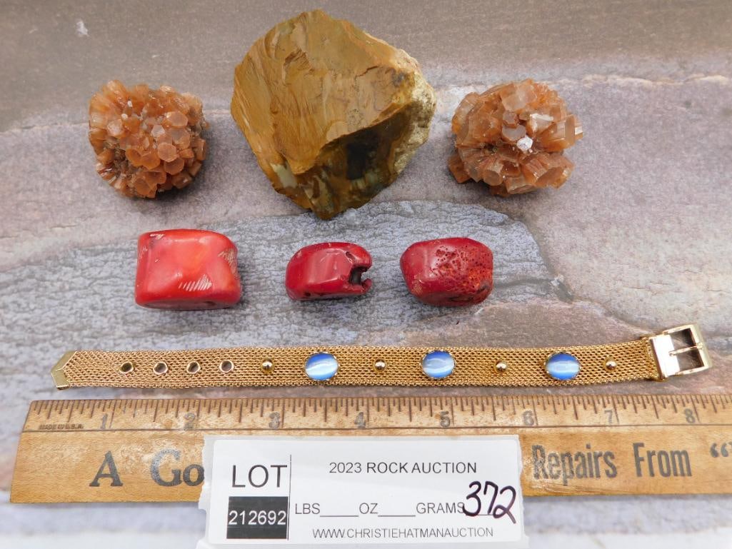 MIXED LOT ROCK STONE LAPIDARY SPECIMEN COLLECTION - NATURAL COLLECTOR MINERALS FOR ROCKHOUNDS: This mixed lot brings together an assortment of natural rocks and stones, perfect for rockhounds and collectors who love variety. Each piece offers its own character for display, study, or lapidary