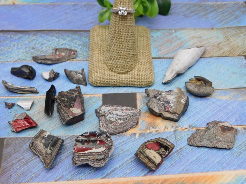 MIXED LOT ROCK STONE LAPIDARY SPECIMEN ASSORTMENT - COLLECTOR MINERAL DISPLAY PIECES: A collector's grab bag of natural rock and stone specimens, well suited to rockhounds, hobbyists, and lapidary enthusiasts alike. Pieces vary in type and character, adding nice variety to any