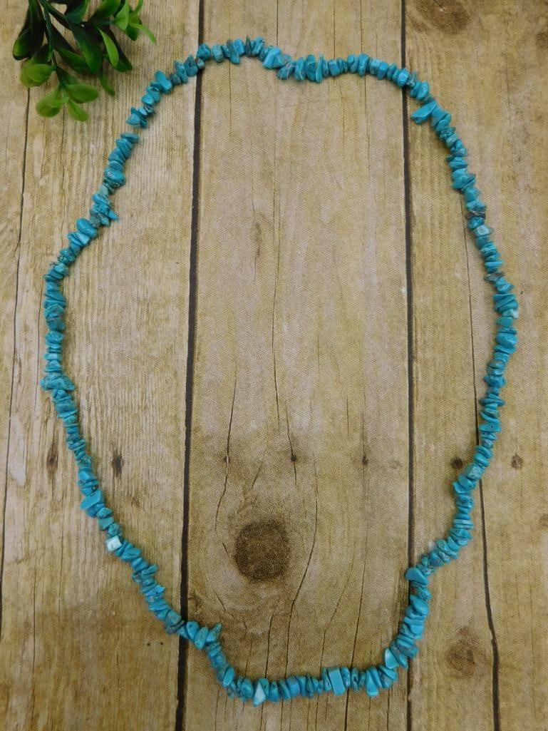 STONE CHIP NECKLACE ROCK STONE LAPIDARY SPECIMEN: Discover an extraordinary collection of natural wonders and estate treasures in Hatman's Auctions' Treasures of the Earth Online Auction! Browse turquoise, agate, jasper, petrified wood, quartz