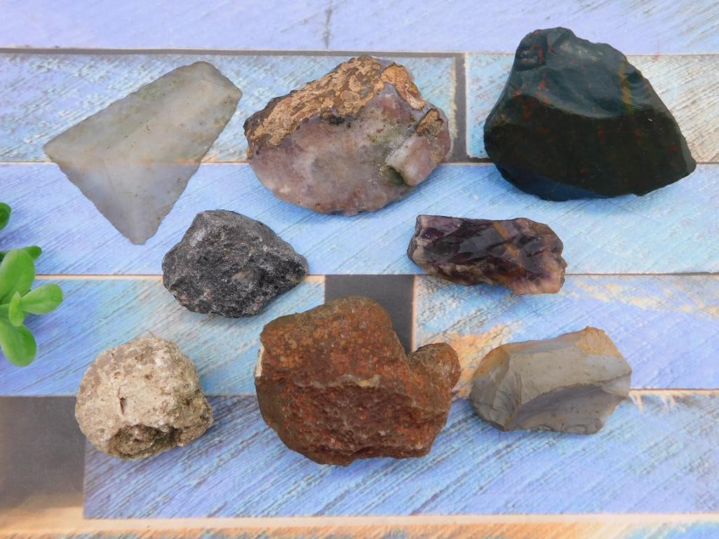MIXED LOT ROCK STONE LAPIDARY SPECIMEN: Discover an extraordinary collection of natural wonders and estate treasures in Hatman's Auctions' Treasures of the Earth Online Auction! Browse turquoise, agate, jasper, petrified wood, quartz