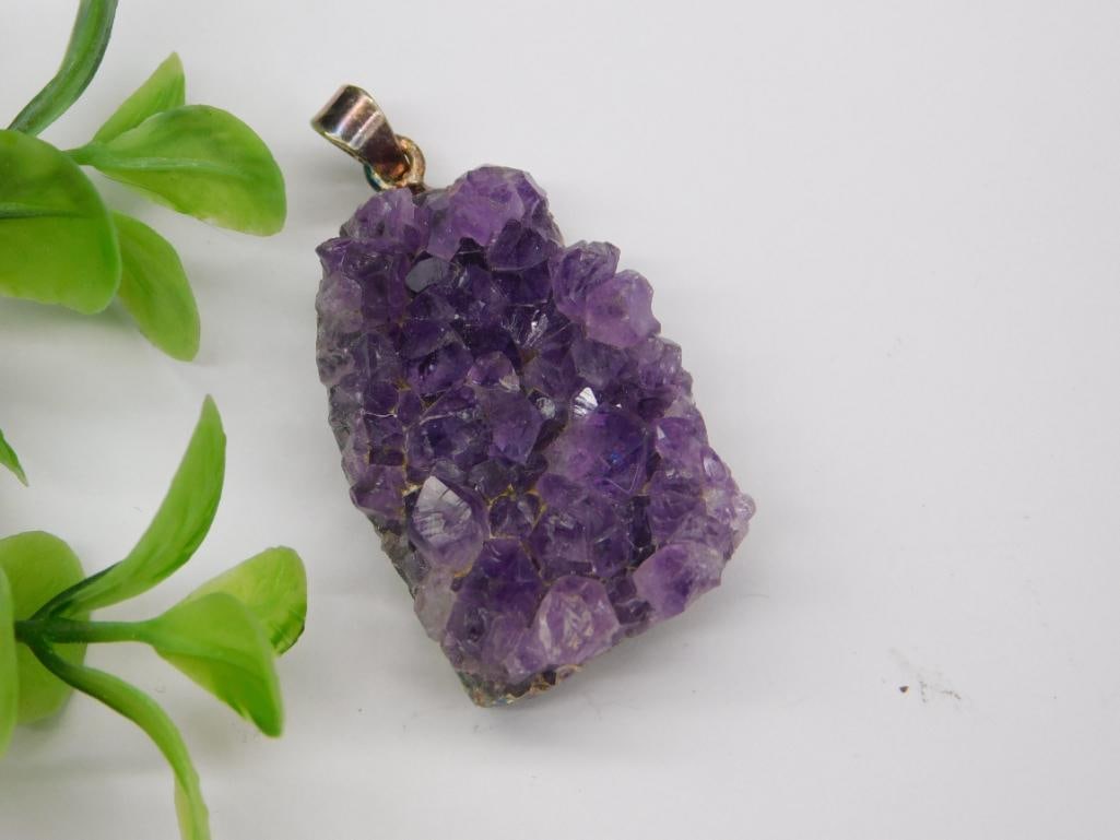 AMETHYST PENDANT ROCK STONE LAPIDARY SPECIMEN: AMETHYST PENDANT ROCK STONE LAPIDARY SPECIMEN