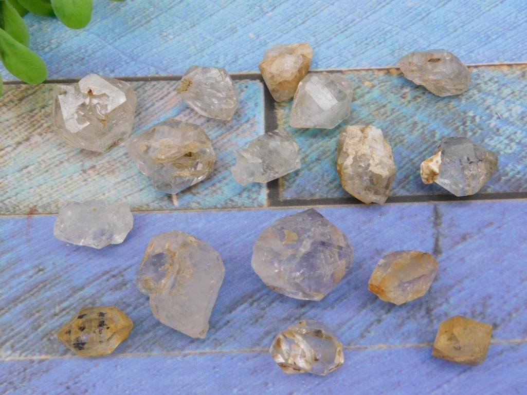 HERKIMER DIAMOND ROCK STONE LAPIDARY SPECIMEN: HERKIMER DIAMOND ROCK STONE LAPIDARY SPECIMEN