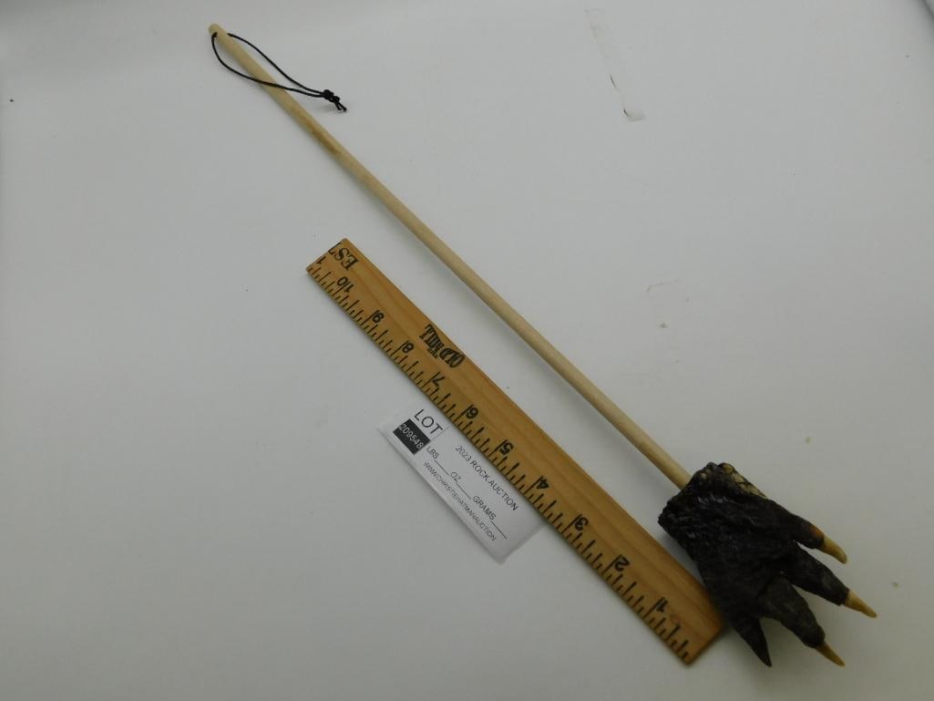ALLIGATOR HAND BACK SCRATCHER - 3