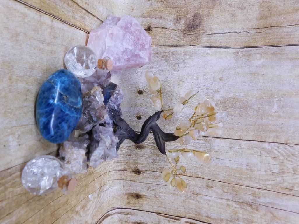 MIXED LOT ROCK STONE LAPIDARY SPECIMEN: MIXED LOT ROCK STONE LAPIDARY SPECIMEN
