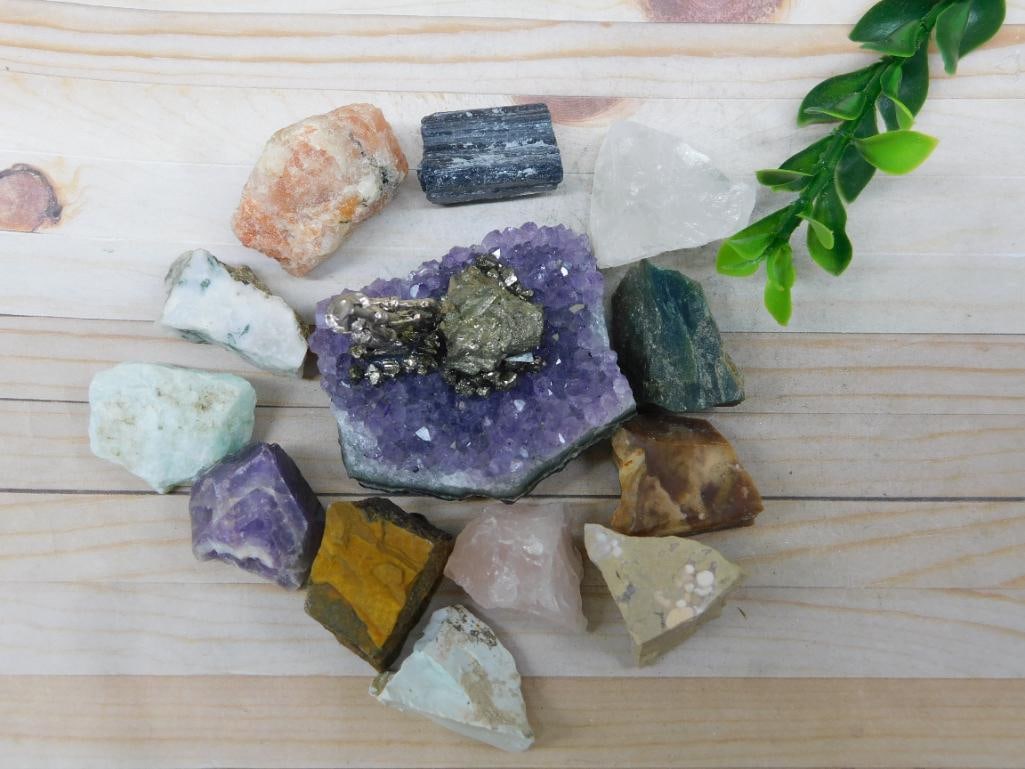MIXED LOT ROCK STONE LAPIDARY SPECIMEN: MIXED LOT ROCK STONE LAPIDARY SPECIMEN