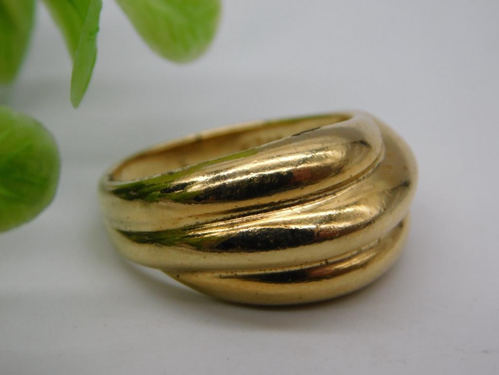 Sterling Silver Ribbed Dome Ring, Size 7: Wide gold-vermeil ribbed dome ring stamped 925 sterling silver on the interior band. Bold swirled, high-polish design. Ring size 7, approximately 3 grams.