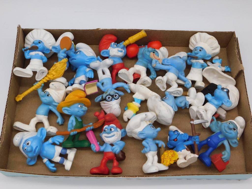 Smurfs Vintage PVC Figurine Collection, Lot of Approximately 20 (1 of 3)