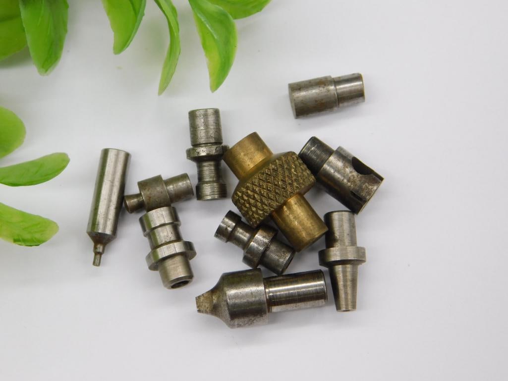 VINTAGE WATCHMAKER WATCHMAKING STUMP TOOLS 3106: Includes a mix of metal stump tools of varying shapes and sizes. Suitable for industrial applications or watchmaking projects requiring precision components. Made from durable metal materials for long