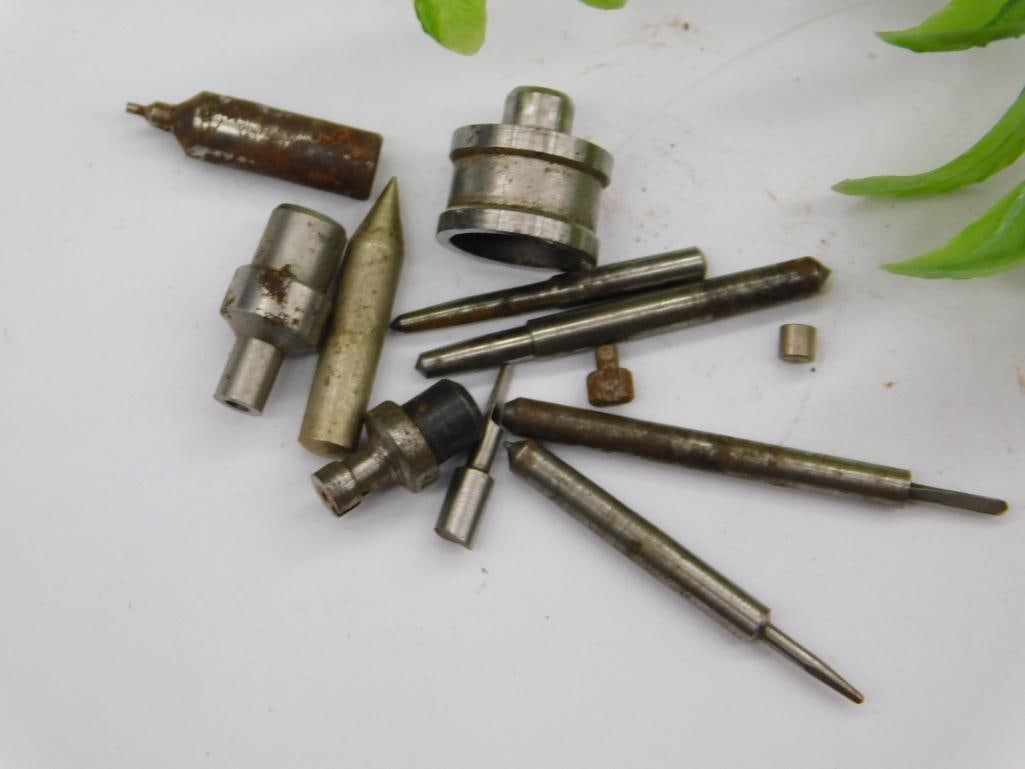 VINTAGE WATCHMAKER WATCHMAKING STUMP TOOLS 3171: Includes a mix of metal stump tools of varying shapes and sizes. Suitable for industrial applications or watchmaking projects requiring precision components. Made from durable metal materials for