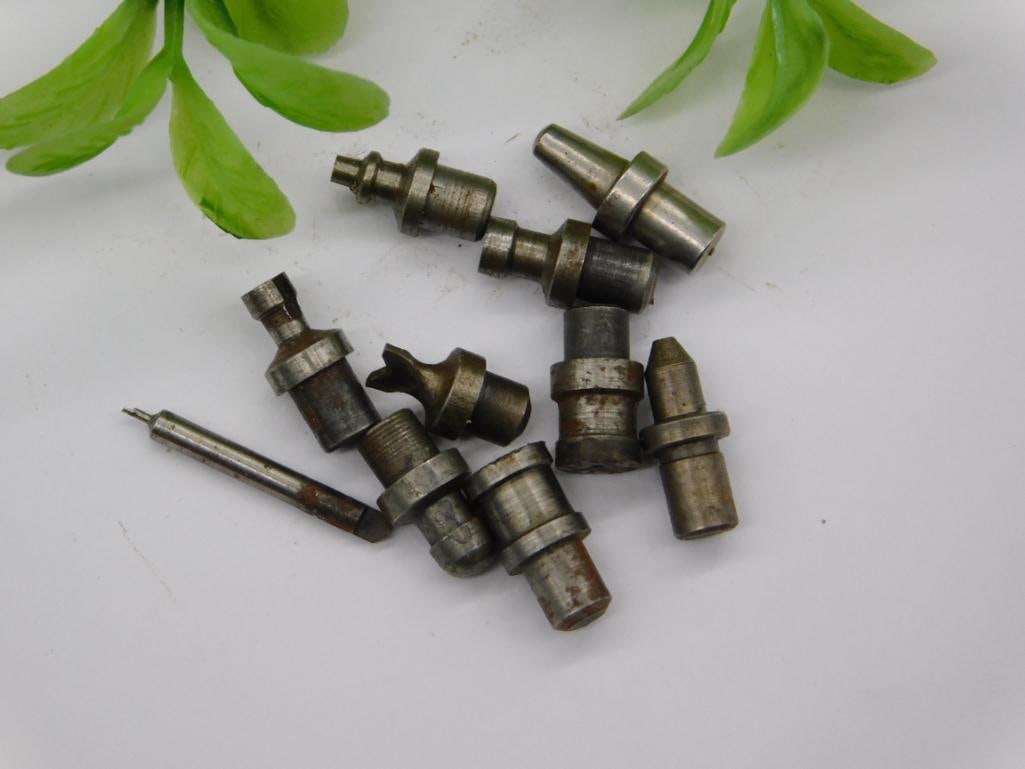 VINTAGE WATCHMAKER WATCHMAKING STUMP TOOLS 3202: Includes a mix of metal stump tools of varying shapes and sizes. Suitable for industrial applications or watchmaking projects requiring precision components. Made from durable metal materials for