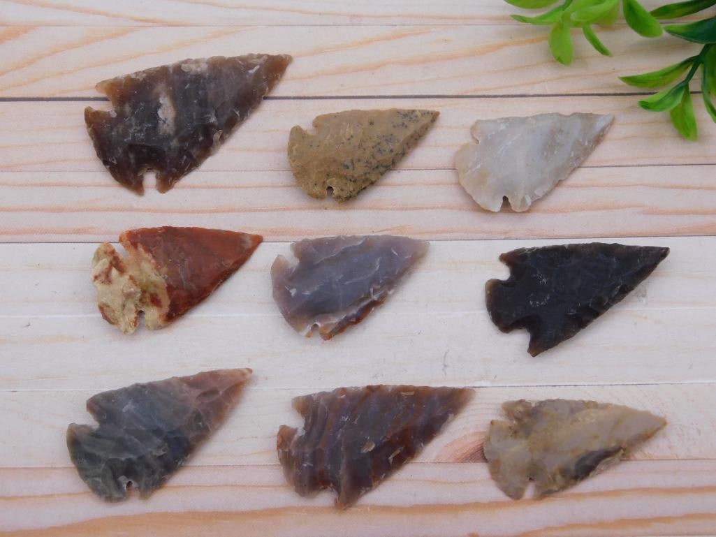 HAND KNAPPED ARROWHEADS ROCK STONE LAPIDARY SPECIMEN: HAND KNAPPED ARROWHEADS ROCK STONE LAPIDARY SPECIMEN