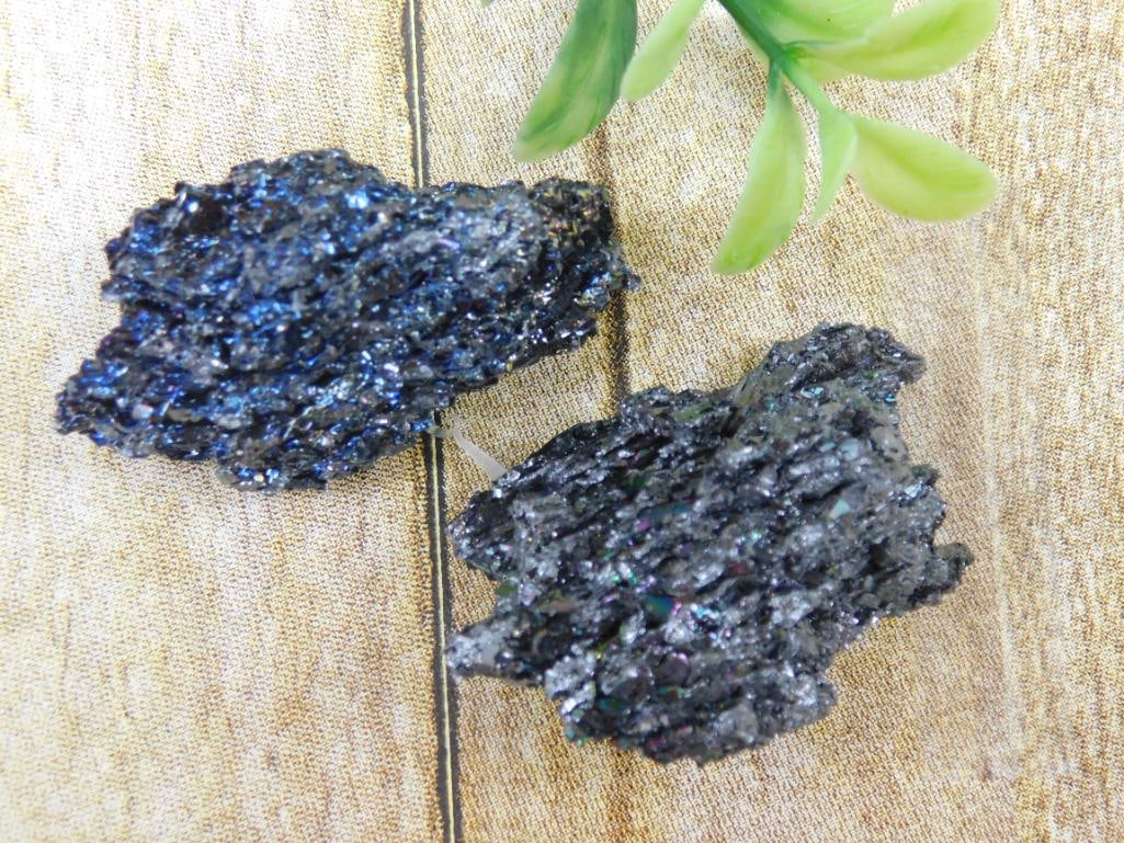 CARBORUNDUM ROCK STONE LAPIDARY SPECIMEN: Discover an extraordinary collection of natural wonders and estate treasures in Hatman's Auctions' Treasures of the Earth Online Auction! Browse turquoise, agate, jasper, petrified wood, quartz crysta