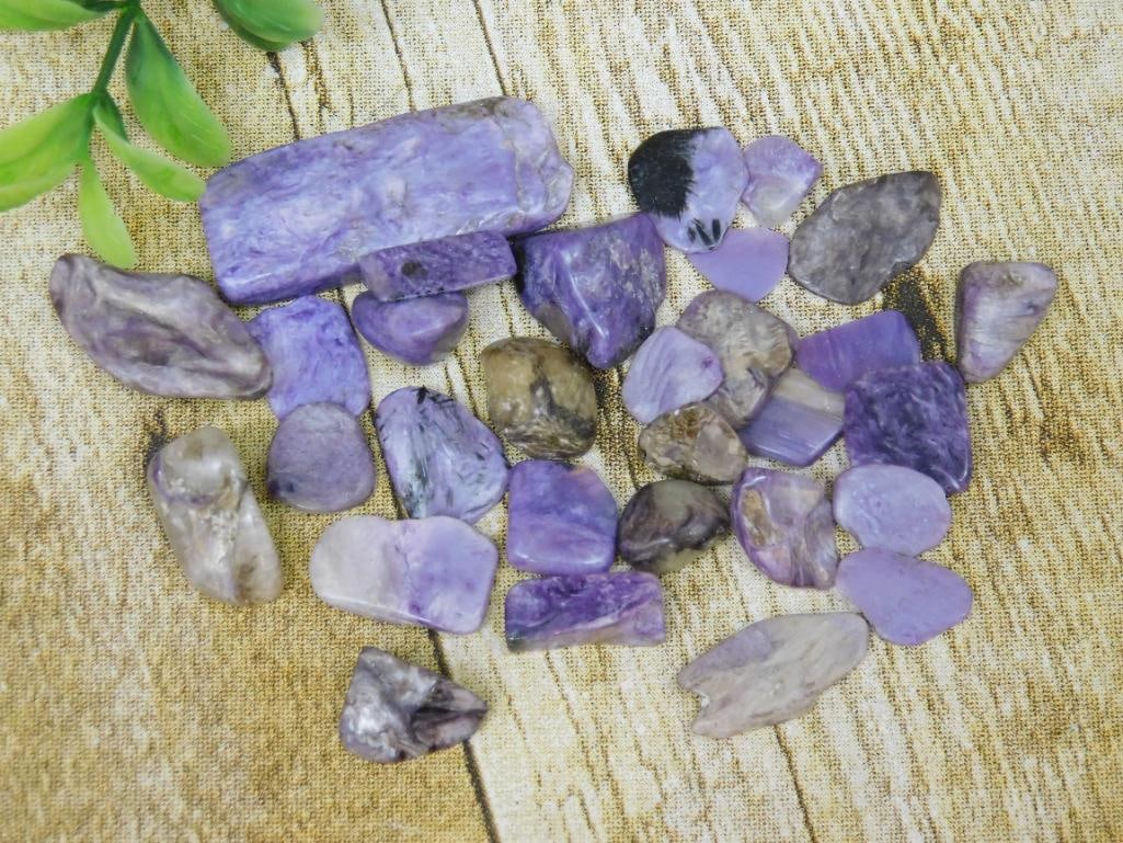 CHAROITE ROCK STONE LAPIDARY SPECIMEN: Discover an extraordinary collection of natural wonders and estate treasures in Hatman's Auctions' Treasures of the Earth Online Auction! Browse turquoise, agate, jasper, petrified wood, quartz