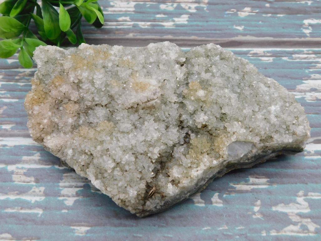 AMETHYST ROCK STONE LAPIDARY SPECIMEN: Discover an extraordinary collection of natural wonders and estate treasures in Hatman's Auctions' Treasures of the Earth Online Auction! Browse turquoise, agate, jasper, petrified wood, quartz