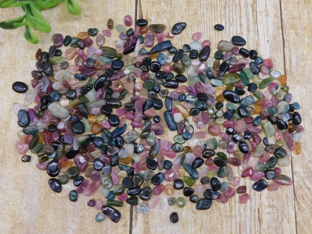 TOURMALINE ROCK STONE LAPIDARY SPECIMEN: Discover an extraordinary collection of natural wonders and estate treasures in Hatman's Auctions' Treasures of the Earth Online Auction! Browse turquoise, agate, jasper, petrified wood, quartz