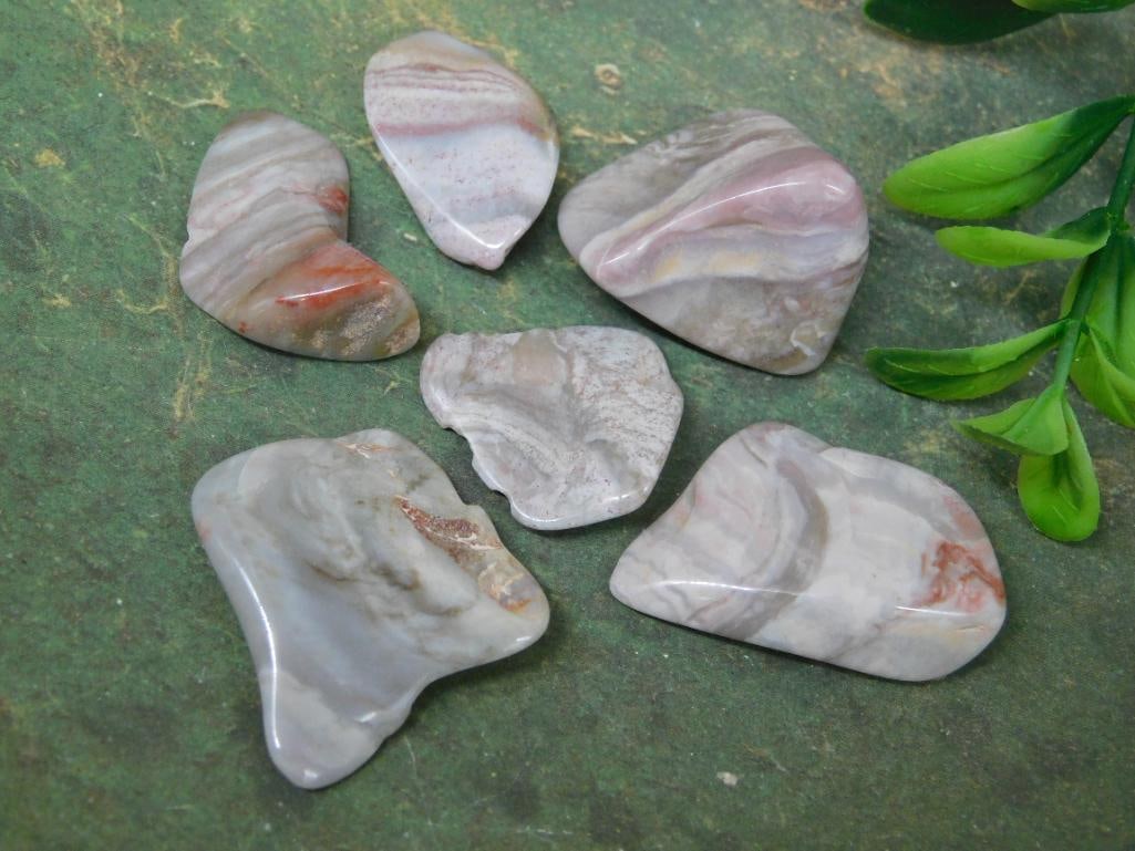 MOZARKITE ROCK STONE LAPIDARY SPECIMEN: Discover an extraordinary collection of natural wonders and estate treasures in Hatman's Auctions' Treasures of the Earth Online Auction! Browse turquoise, agate, jasper, petrified wood, quartz