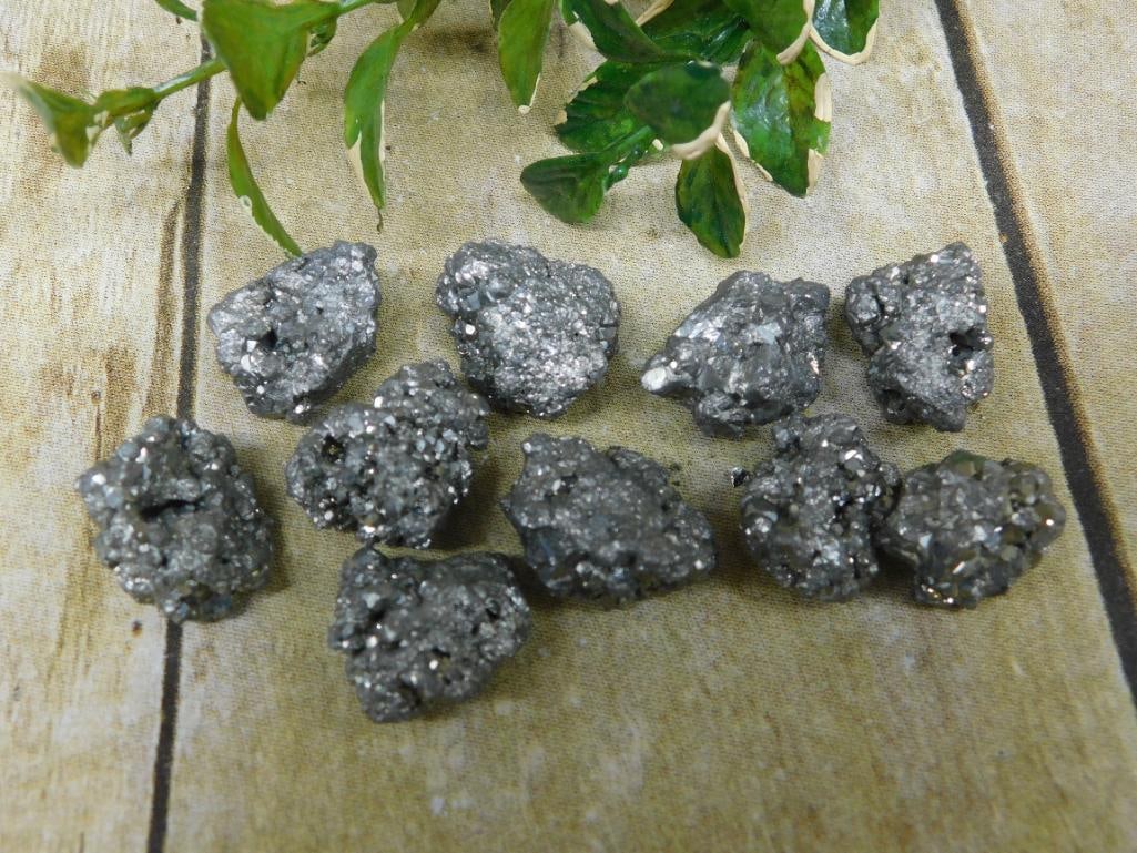 PYRITE ROCK STONE LAPIDARY SPECIMEN: Discover an extraordinary collection of natural wonders and estate treasures in Hatman's Auctions' Treasures of the Earth Online Auction! Browse turquoise, agate, jasper, petrified wood, quartz