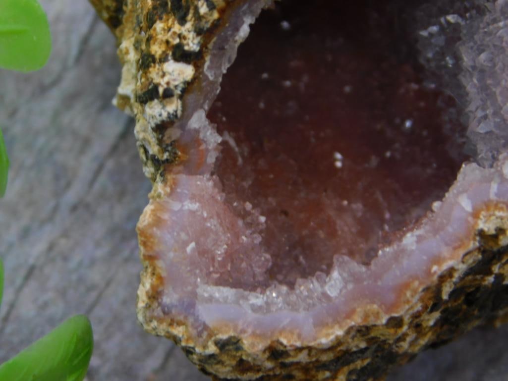 Natural Agate-Lined Geode Specimen with Druzy Crystal Interior - 2