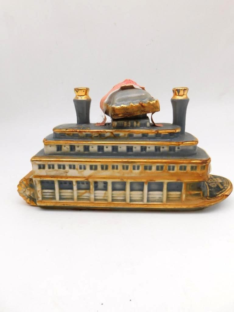 Paddle Wheel Riverboat Ceramic Decanter (1 of 6)