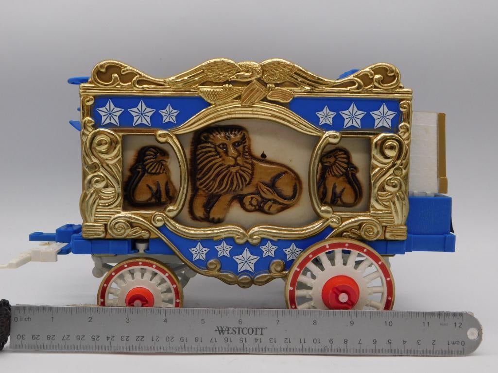 Jim Beam Circus Wagon Lion and Monkey - 4