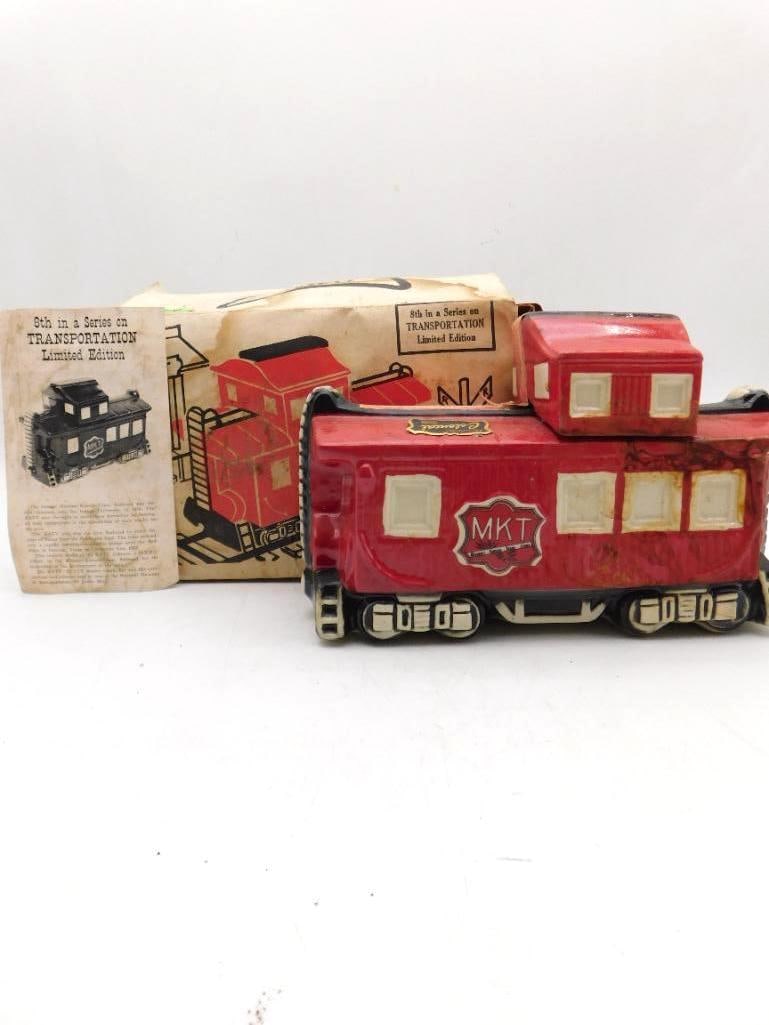 MKT Railroad Caboose Ceramic Decanter (1 of 5)