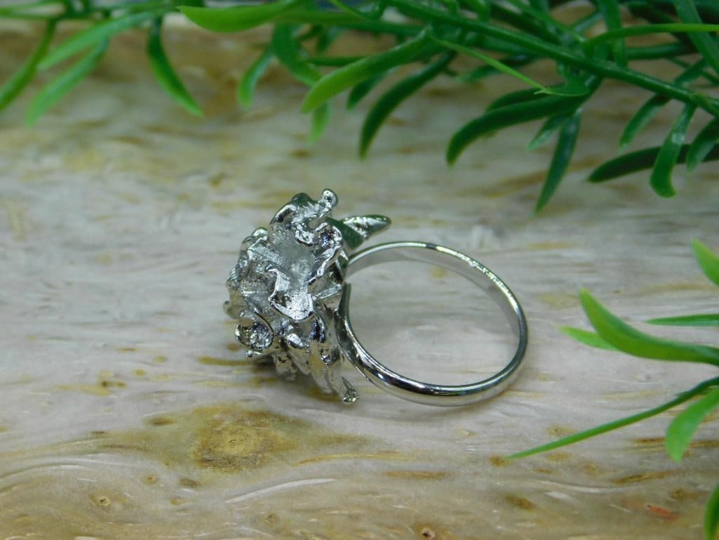FLOWER RING ROCK STONE LAPIDARY SPECIMEN - 6