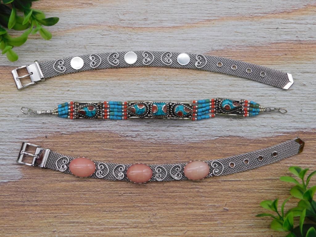 MIXED BRACELETS ROCK STONE LAPIDARY SPECIMEN: We are an auction house conducting a live auction with several hundred lots. It sometimes takes up to three weeks to ship, and announcements are made during the auction that affect some items. *******