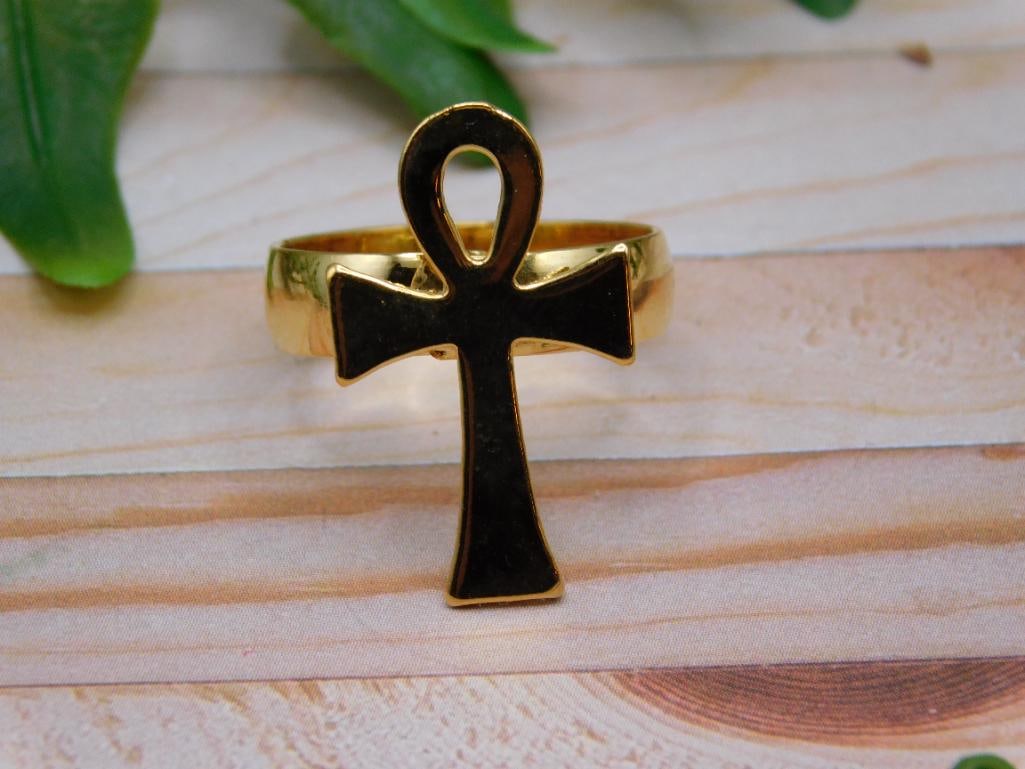 ANKH RING ROCK STONE LAPIDARY SPECIMEN - 13