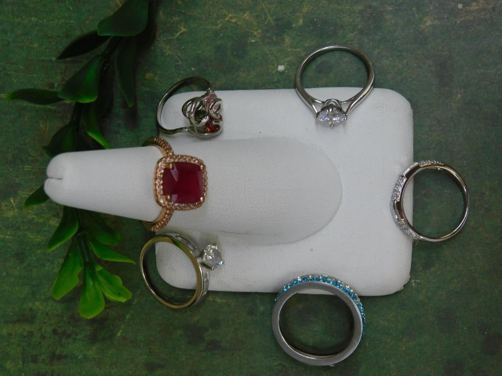 STONE RINGS ROCK STONE LAPIDARY SPECIMEN: Discover an extraordinary collection of natural wonders and estate treasures in Hatman's Auctions' Treasures of the Earth Online Auction! Browse turquoise, agate, jasper, petrified wood, quartz crysta