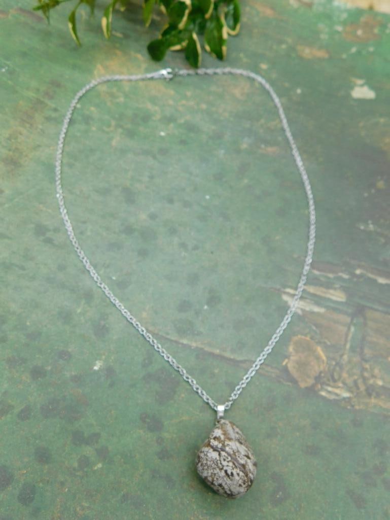 GENUINE STONE PENDANT ON CHAIN NECKLACE ROCK STONE LAPIDARY SPECIMEN: GENUINE STONE PENDANT ON CHAIN NECKLACE ROCK STONE LAPIDARY SPECIMEN