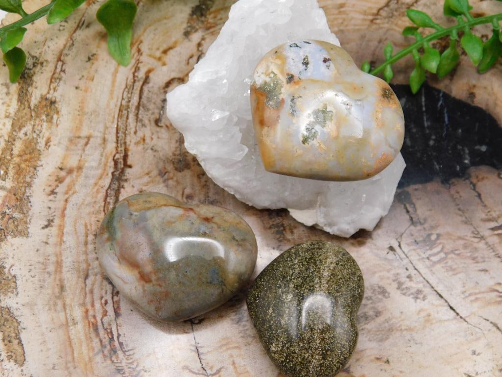 JEWELRY SALE! ROCK STONE LAPIDARY SPECIMEN: We are an auction house conducting a live auction with several hundred lots. It sometimes takes up to three weeks to ship, and announcements are made during the auction that affect some items. *******