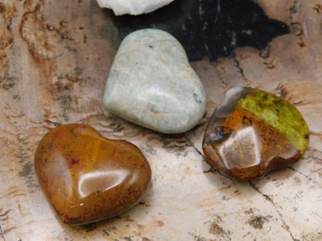 JEWELRY SALE! ROCK STONE LAPIDARY SPECIMEN: We are an auction house conducting a live auction with several hundred lots. It sometimes takes up to three weeks to ship, and announcements are made during the auction that affect some items.
