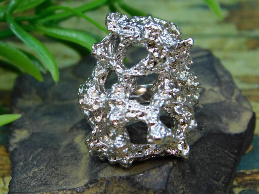 JEWELRY SALE! ROCK STONE LAPIDARY SPECIMEN: We are an auction house conducting a live auction with several hundred lots. It sometimes takes up to three weeks to ship, and announcements are made during the auction that affect some items. *******