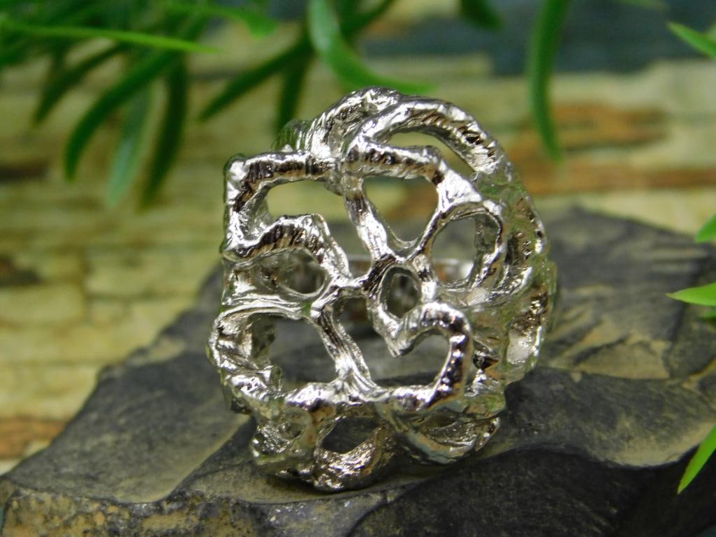 JEWELRY SALE! ROCK STONE LAPIDARY SPECIMEN: We are an auction house conducting a live auction with several hundred lots. It sometimes takes up to three weeks to ship, and announcements are made during the auction that affect some items. *******